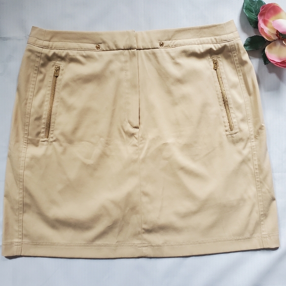 Tail Tech Golf Skorts - Picture 1 of 7